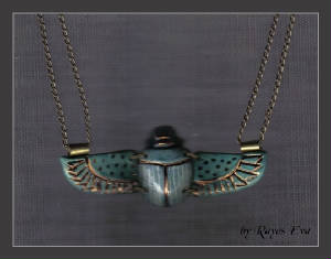 winged-scarab-necklace6.jpg