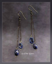 cobalt-blue-scarab-earring01.jpg