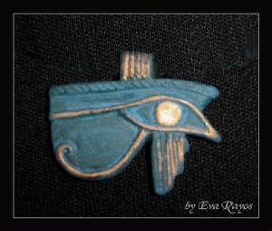 royal-blue-horus-eye-amulet.jpg